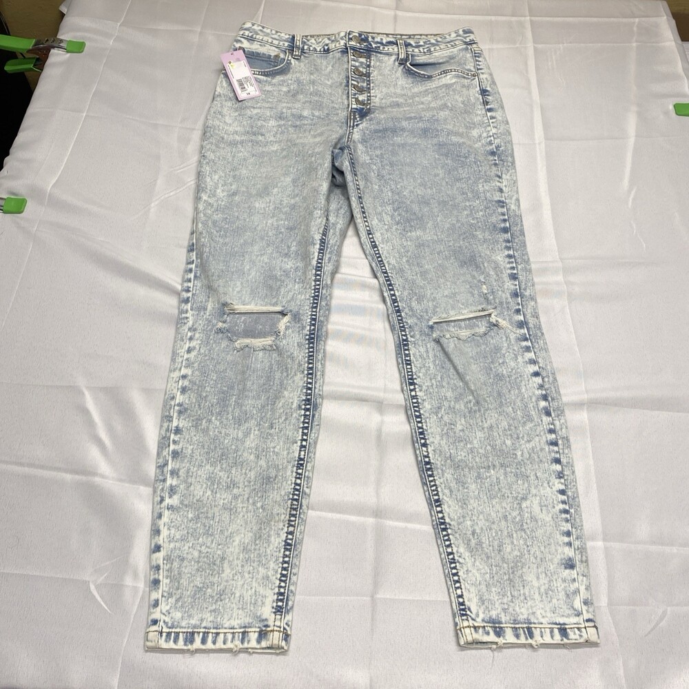 NWT Wild Fable Light Acid Wash Distressed High Rise Slim Straight Jeans Size 14
